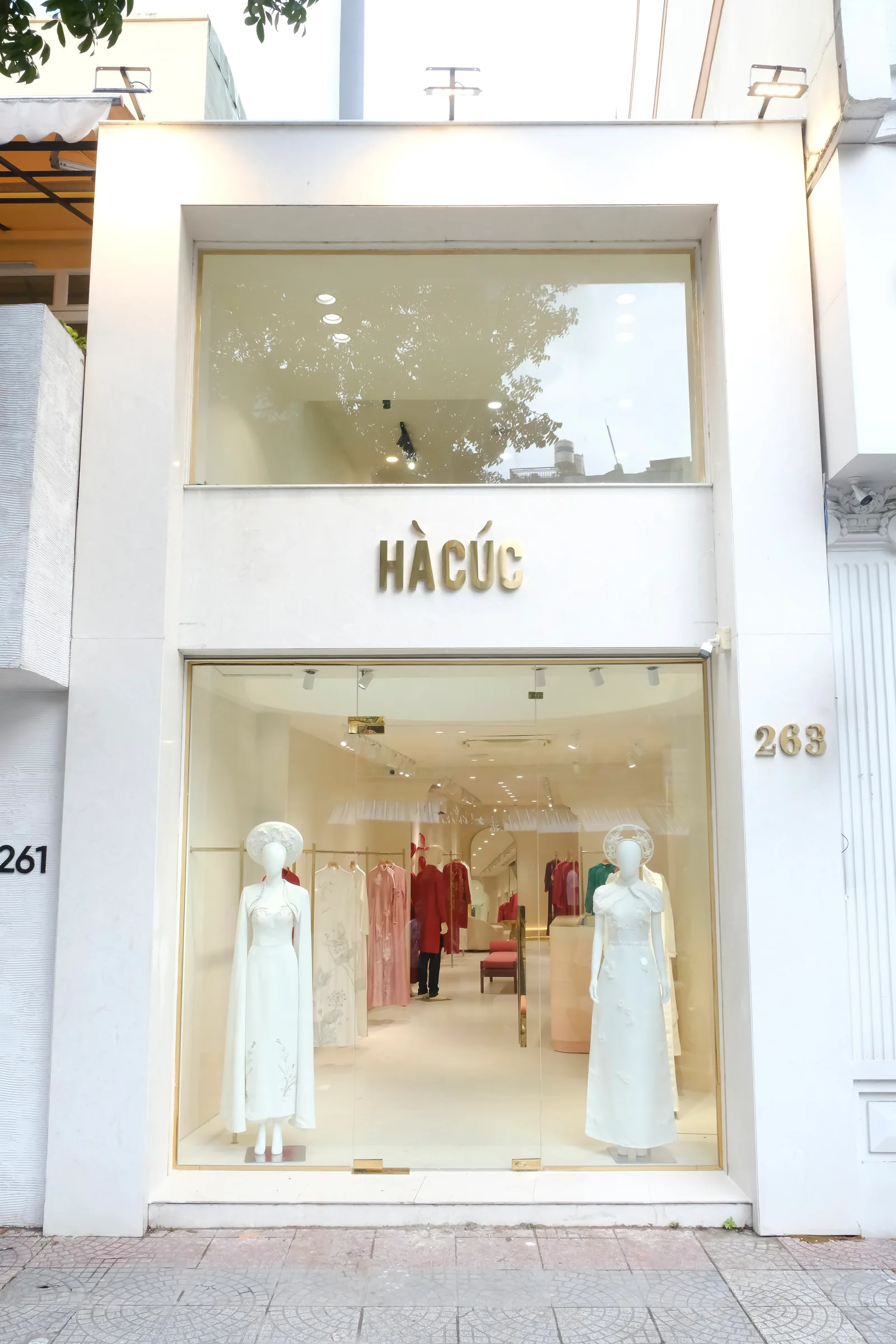 Áo dài cách tân & dạo phố — Hà Cúc Sài Gòn
